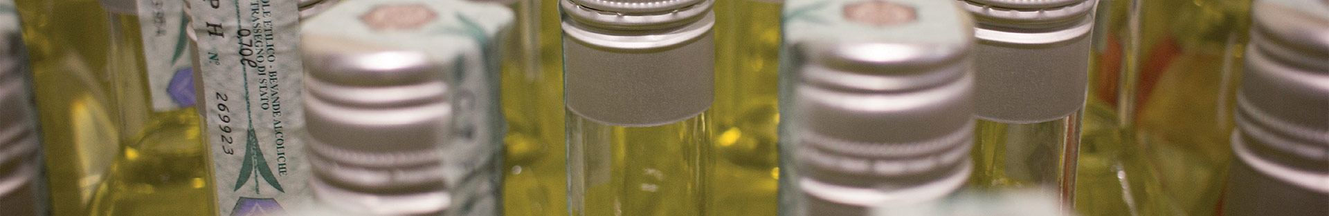 fiume, liquori, sciroppi